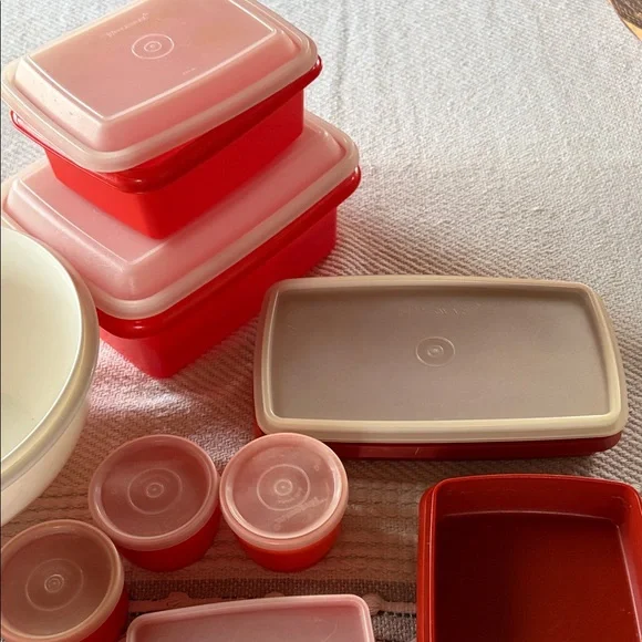 25 Pieces Vintage Tupperware Orange Red Bundle 80's to 90's Good Condition - Picture 4 of 5